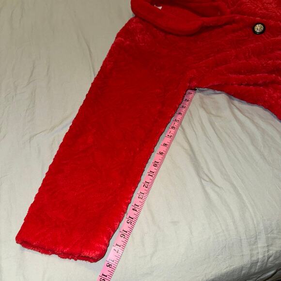 Vintage Duffel Outdoor Women’s Size Medium Red Fuzzy Jacket Button Up w Pockets - Picture 7 of 7